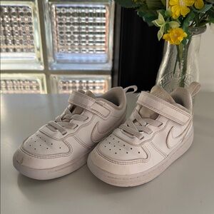 NIKE Kids White Sneakers - Size 8C
